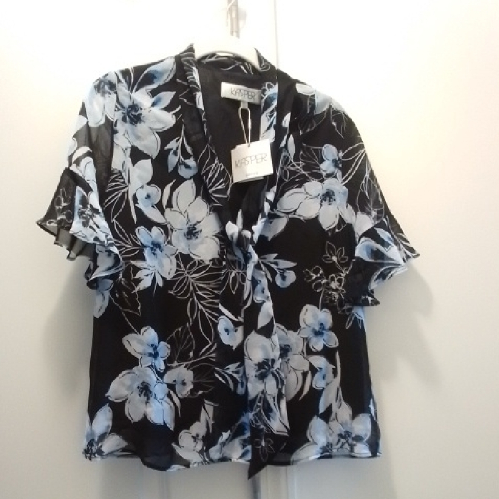 NWTKasper Black and Blue Floral Women's Top